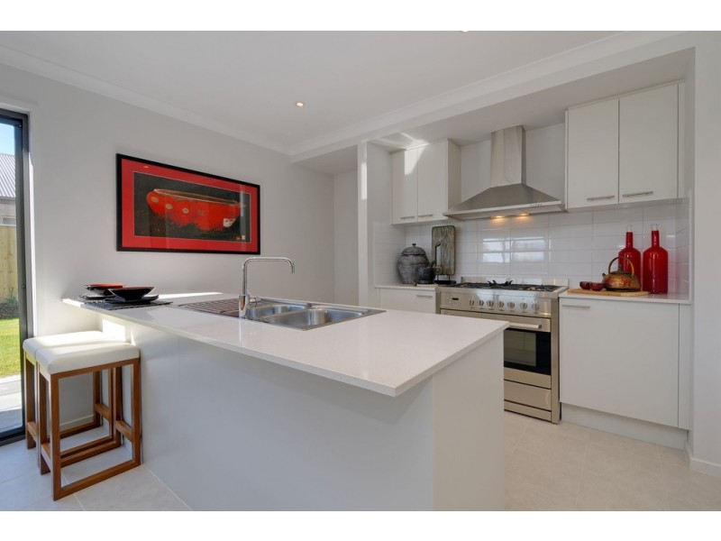 4 Discovery Boulevard, Moe VIC 3825