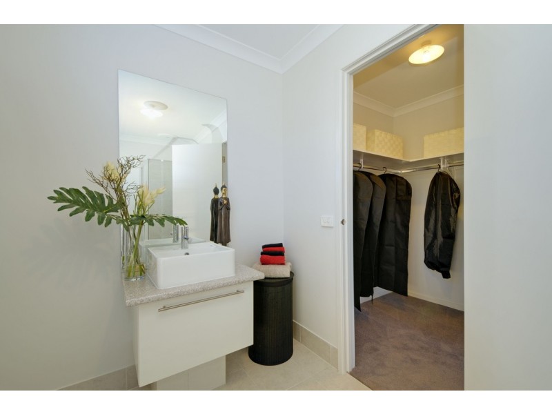 4 Discovery Boulevard, Moe VIC 3825