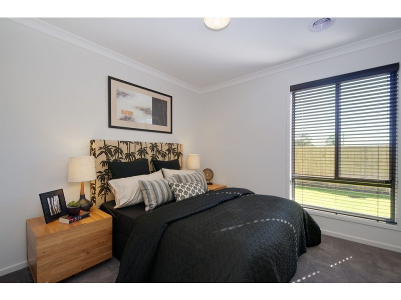 4 Discovery Boulevard, Moe VIC 3825