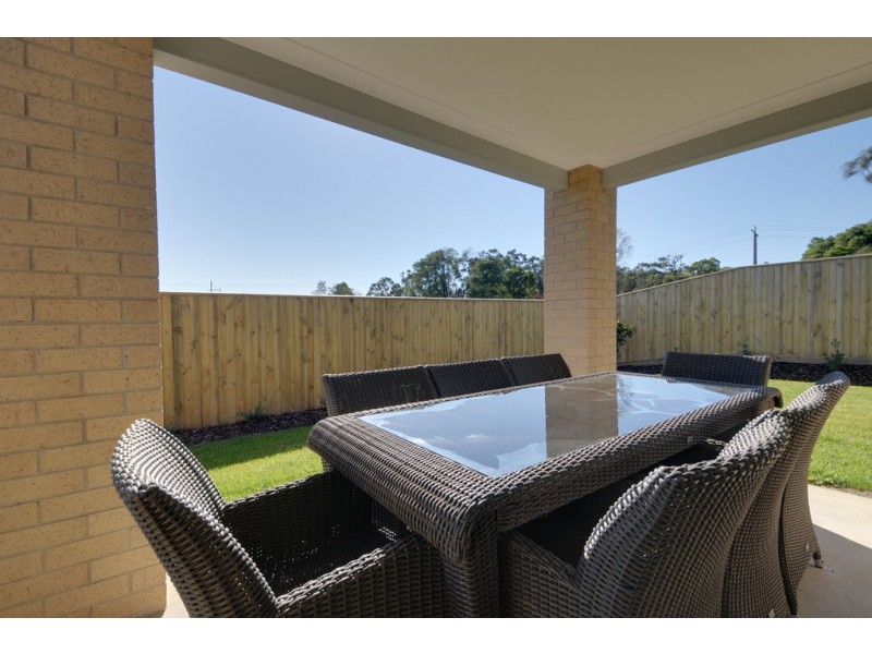 4 Discovery Boulevard, Moe VIC 3825