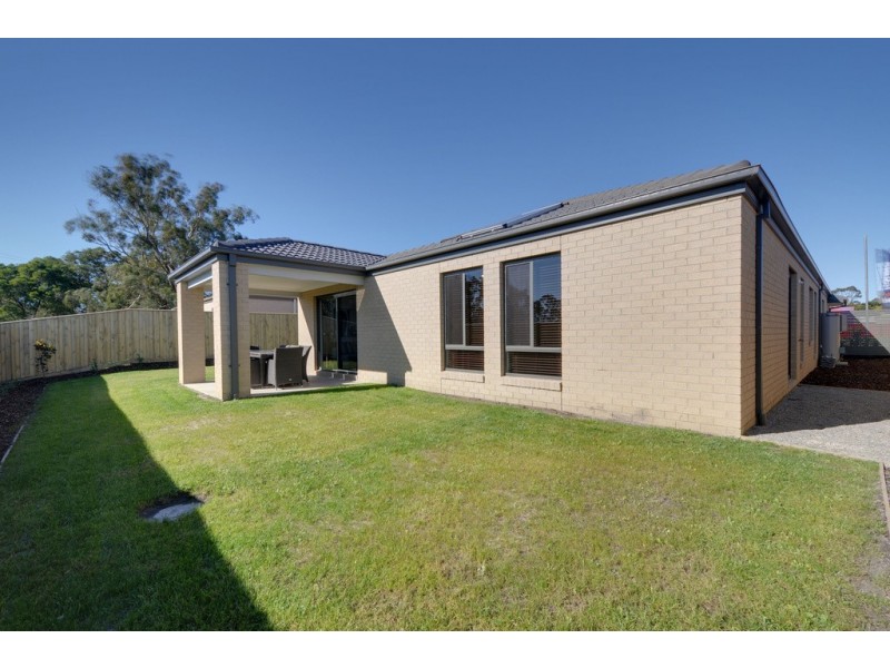 4 Discovery Boulevard, Moe VIC 3825