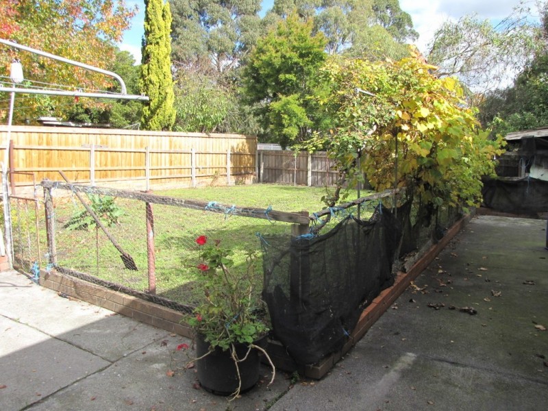 23 Law Street, Newborough VIC 3825