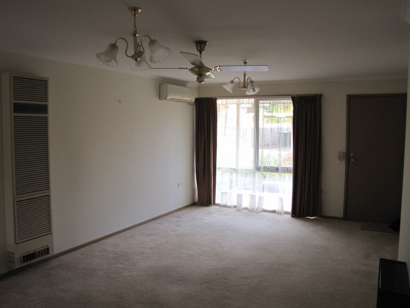 27/15 Burrage Street, Moe VIC 3825
