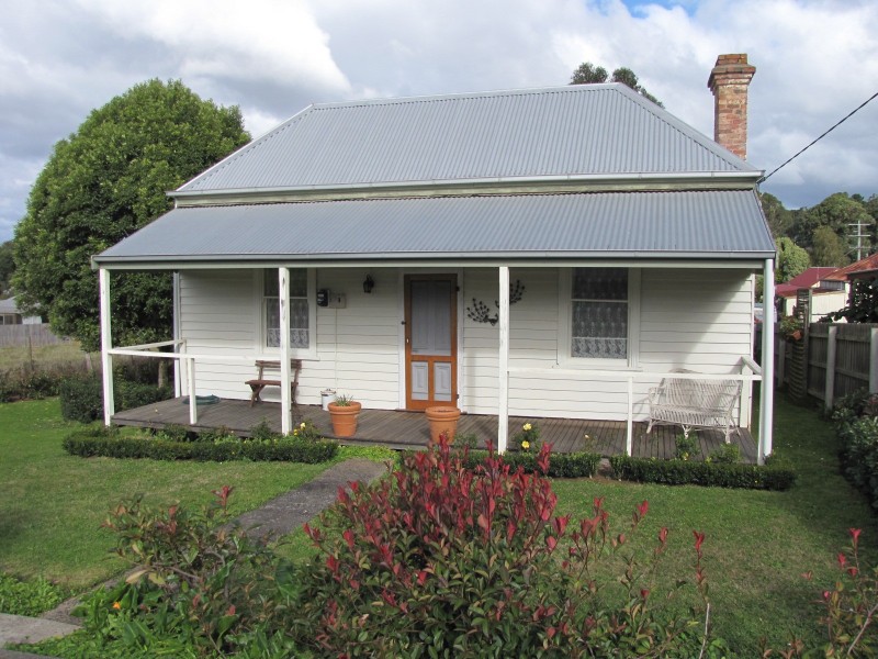 3 Henty Street, Erica VIC 3825