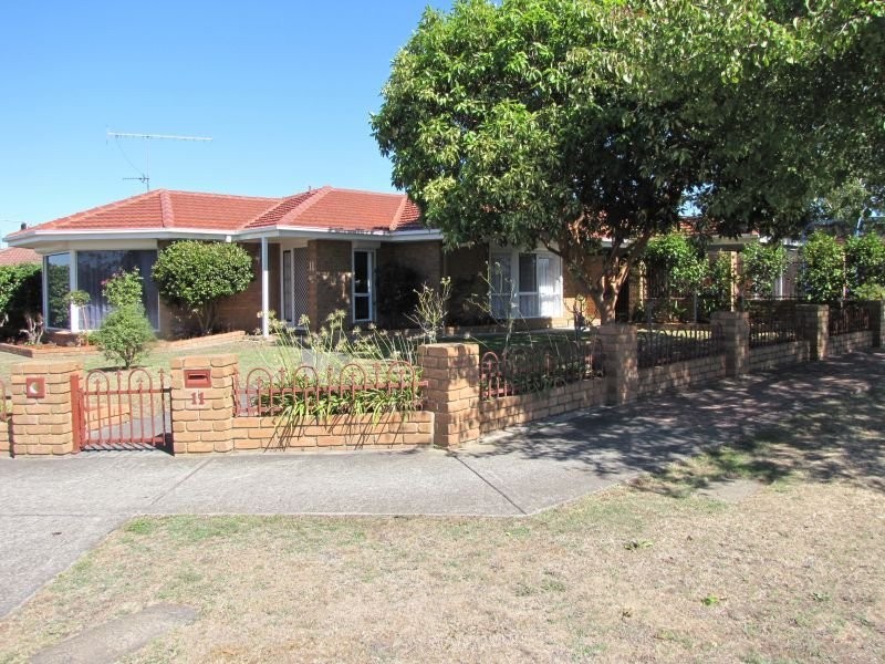 11 Barton Street, Newborough VIC 3825