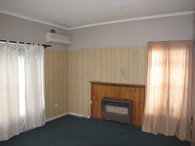 5 Pruden Street, Moe VIC 3825