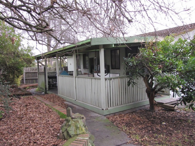 2 Thorpdale Street, Newborough VIC 3825