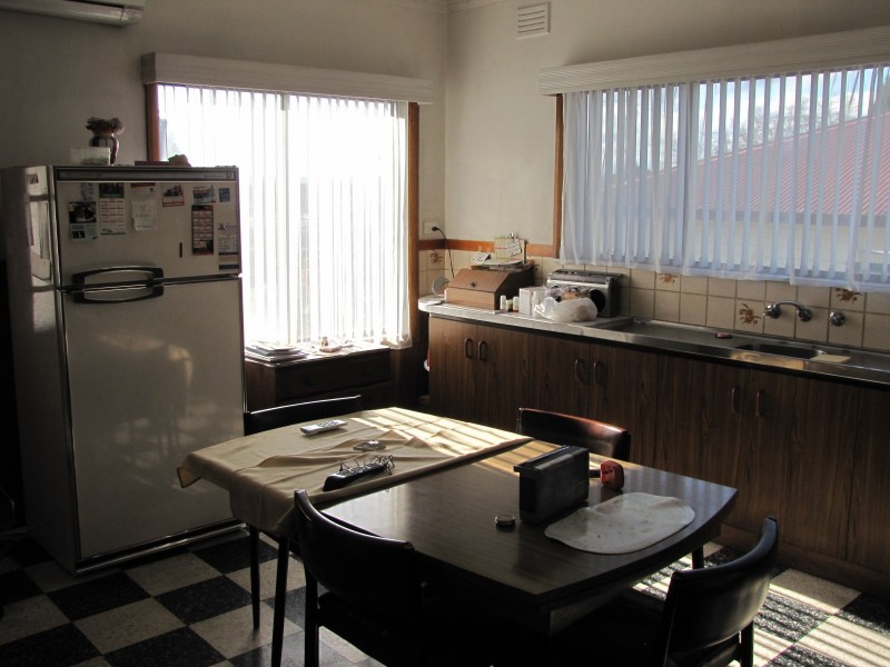 10 Central Avenue, Newborough VIC 3825