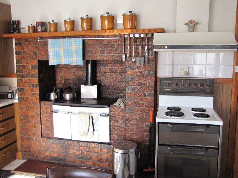 10 Central Avenue, Newborough VIC 3825