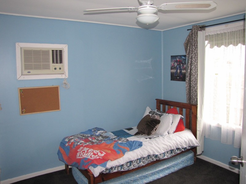 10 Mirboo Street, Newborough VIC 3825