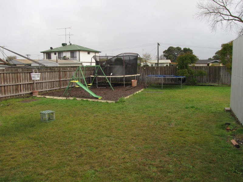 10 Mirboo Street, Newborough VIC 3825