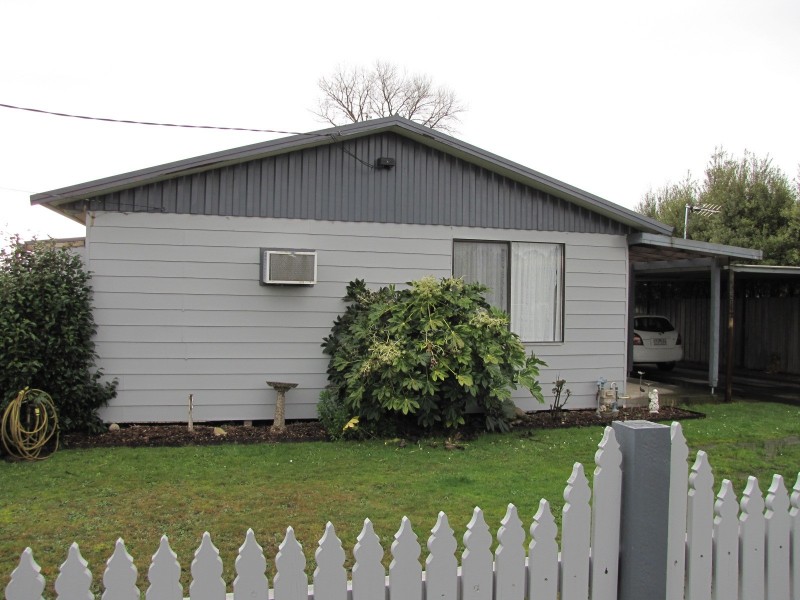 10 Mirboo Street, Newborough VIC 3825