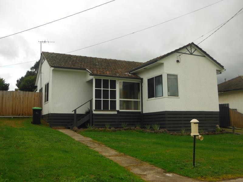 25 Scott Avenue, Moe VIC 3825
