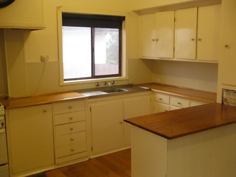 25 Scott Avenue, Moe VIC 3825