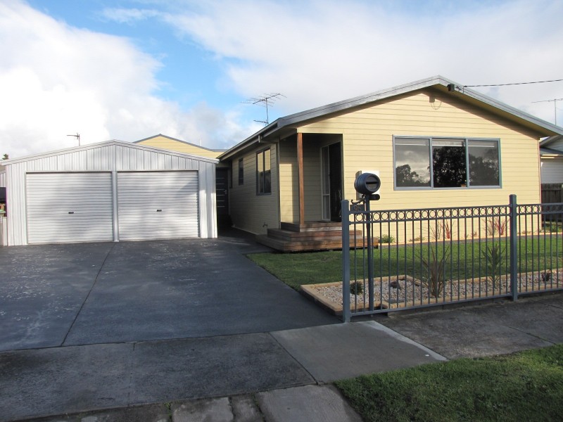 95 Western Avenue, Newborough VIC 3825