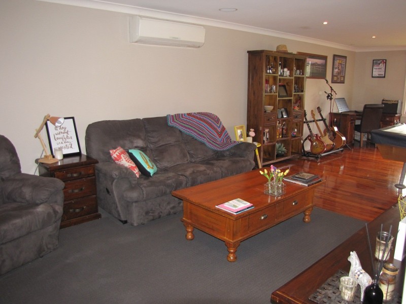 95 Western Avenue, Newborough VIC 3825