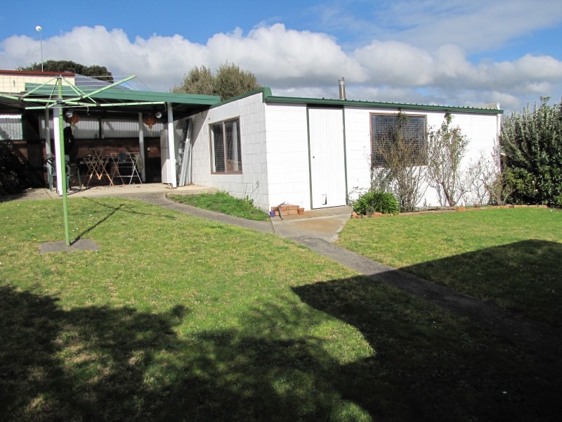 43 Margaret Street, Moe VIC 3825