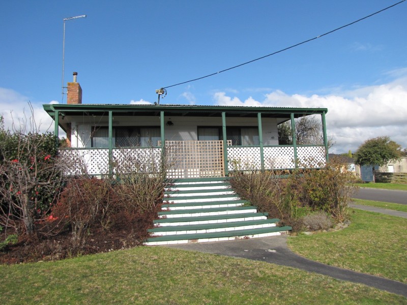 43 Margaret Street, Moe VIC 3825