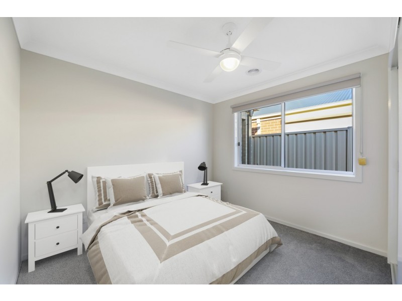 30 Discovery Boulevard, Moe VIC 3825