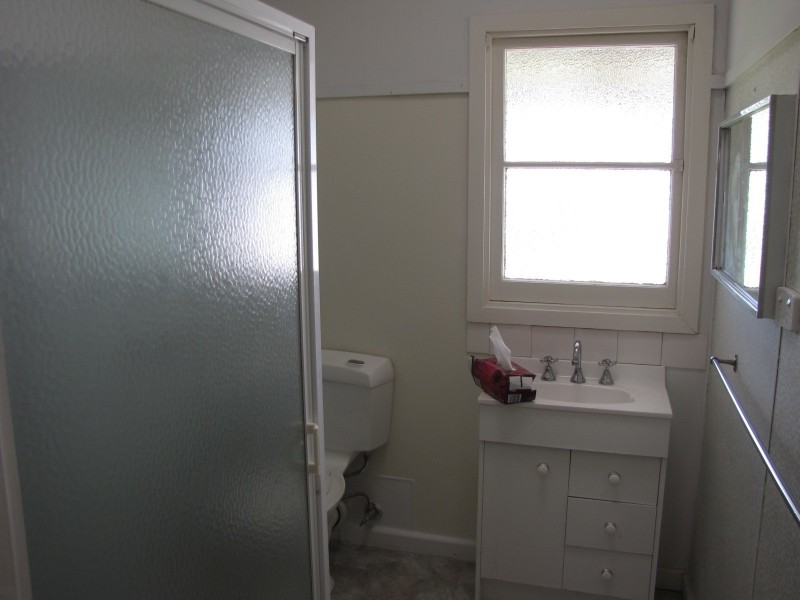 15 Keith Avenue, Moe VIC 3825