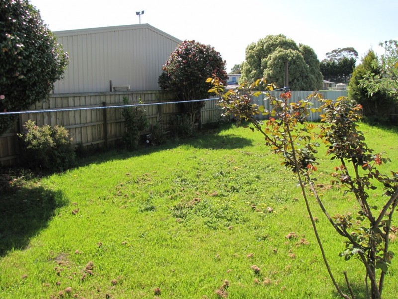 15 Keith Avenue, Moe VIC 3825