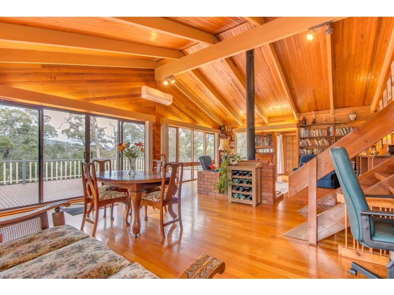 60 Pearces Track, Moe South VIC 3825