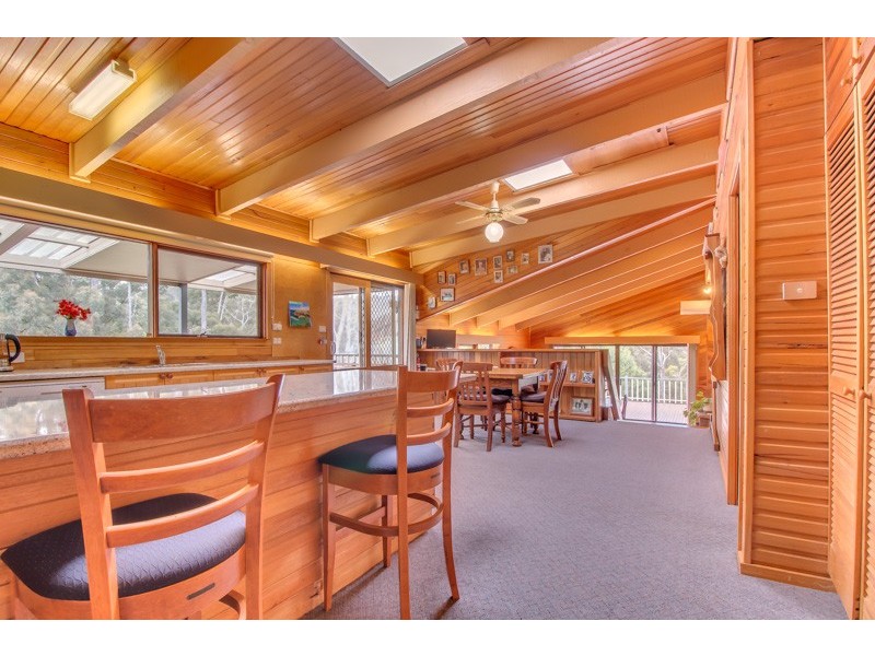 60 Pearces Track, Moe South VIC 3825