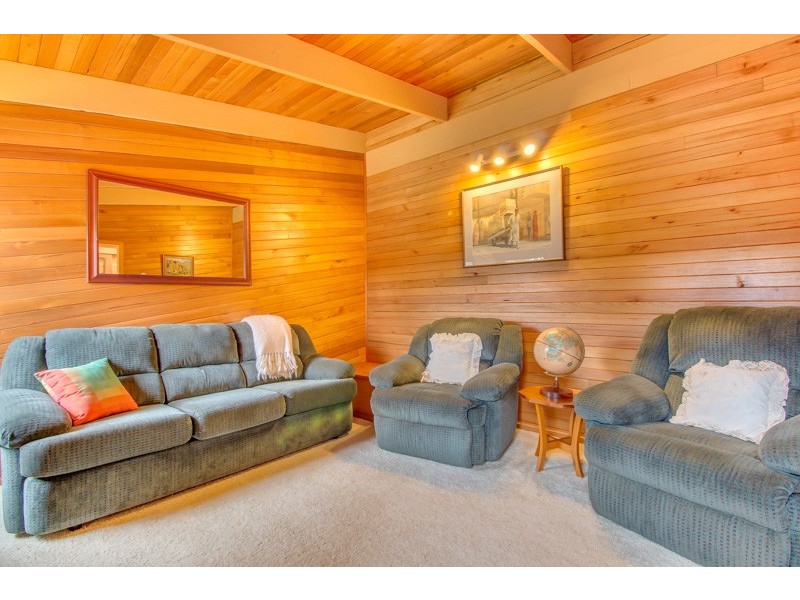 60 Pearces Track, Moe South VIC 3825