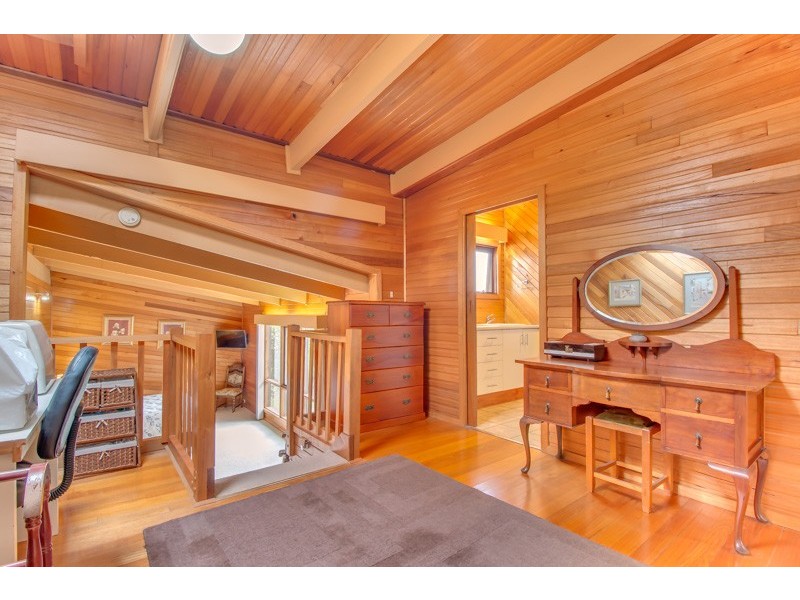 60 Pearces Track, Moe South VIC 3825