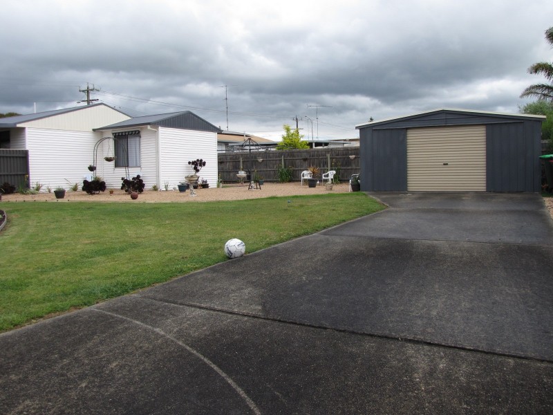 54 Newark Avenue, Newborough VIC 3825