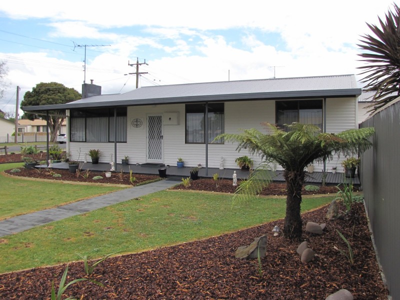 54 Newark Avenue, Newborough VIC 3825