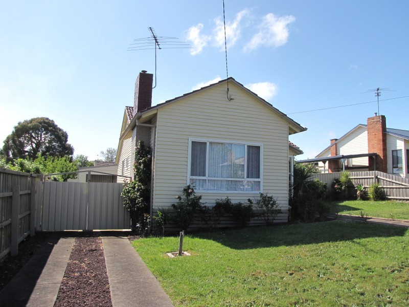 1 Staff Street, Moe VIC 3825