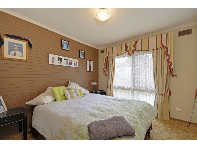 7 Cobb Court, Newborough VIC 3825