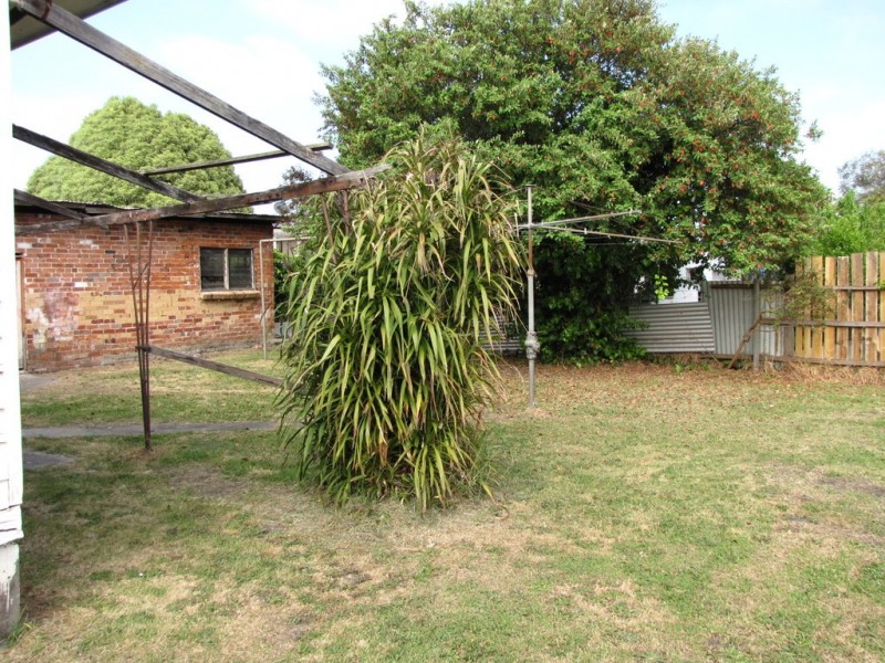 2 Truscott Road, Moe VIC 3825