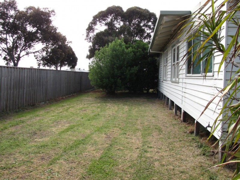 2 Truscott Road, Moe VIC 3825