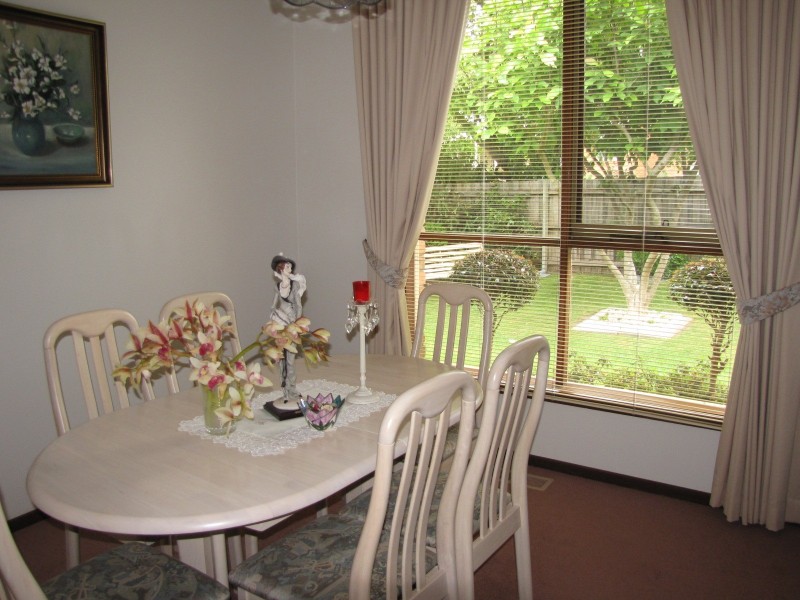 3 Marvin Court, Moe VIC 3825