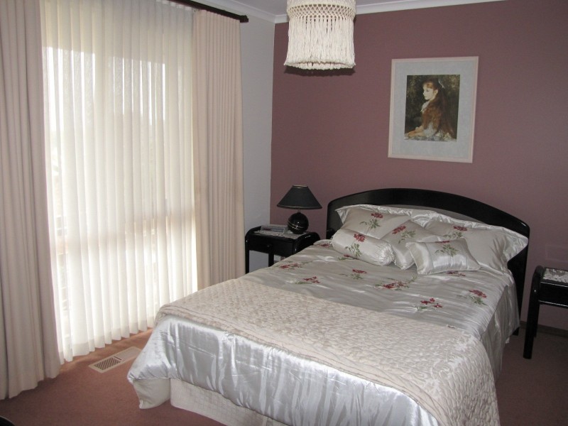 3 Marvin Court, Moe VIC 3825