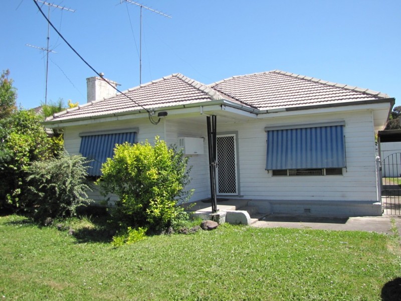 4 Bliss Street, Moe VIC 3825