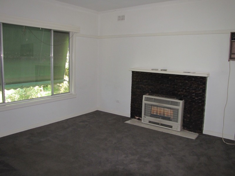 4 Bliss Street, Moe VIC 3825