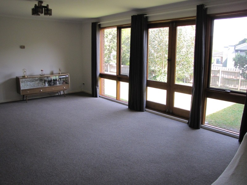 11 Belvedere Court, Newborough VIC 3825