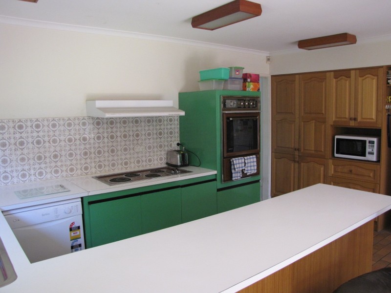 11 Belvedere Court, Newborough VIC 3825