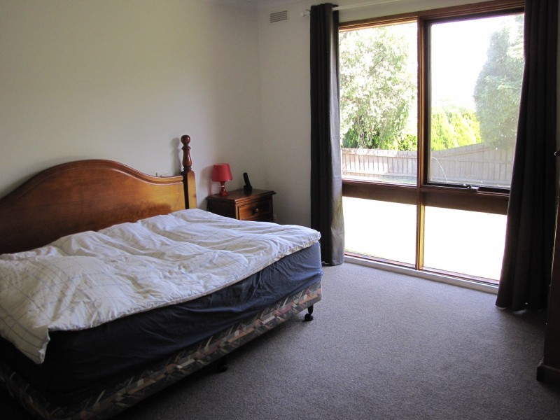 11 Belvedere Court, Newborough VIC 3825