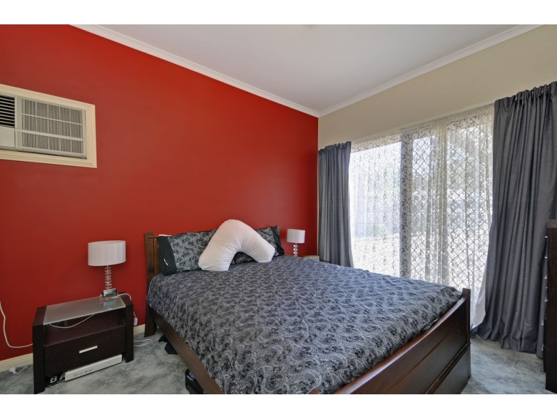 13 McMillan Court, Newborough VIC 3825
