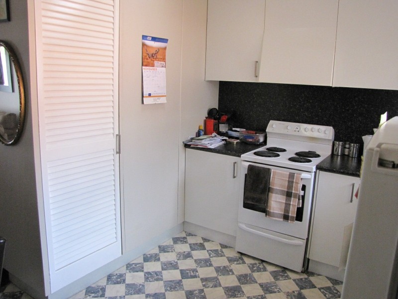 2/14 Balfour Street, Newborough VIC 3825