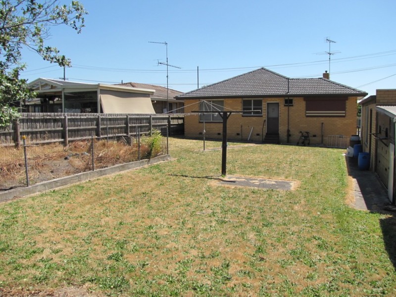 3 Stirling Street, Moe VIC 3825