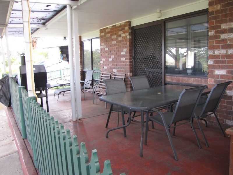 375 McDonalds Track, Hernes Oak VIC 3825