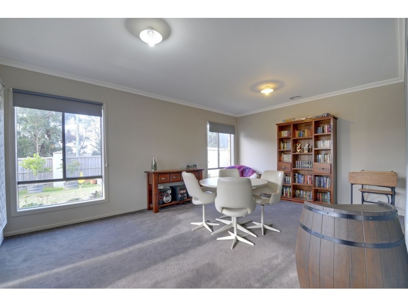 9 Harrison Boulevard, Newborough VIC 3825