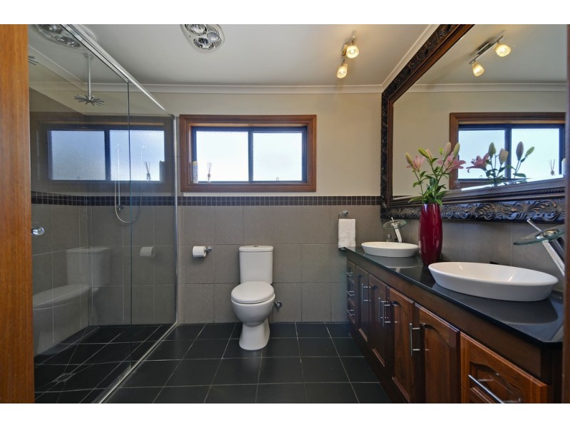 30 Leith Street, Newborough VIC 3825