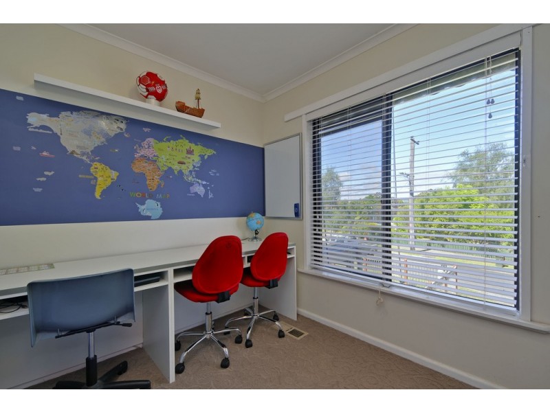 30 Leith Street, Newborough VIC 3825