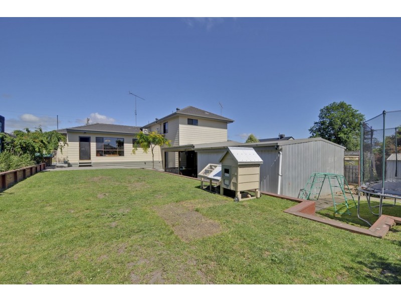 30 Leith Street, Newborough VIC 3825